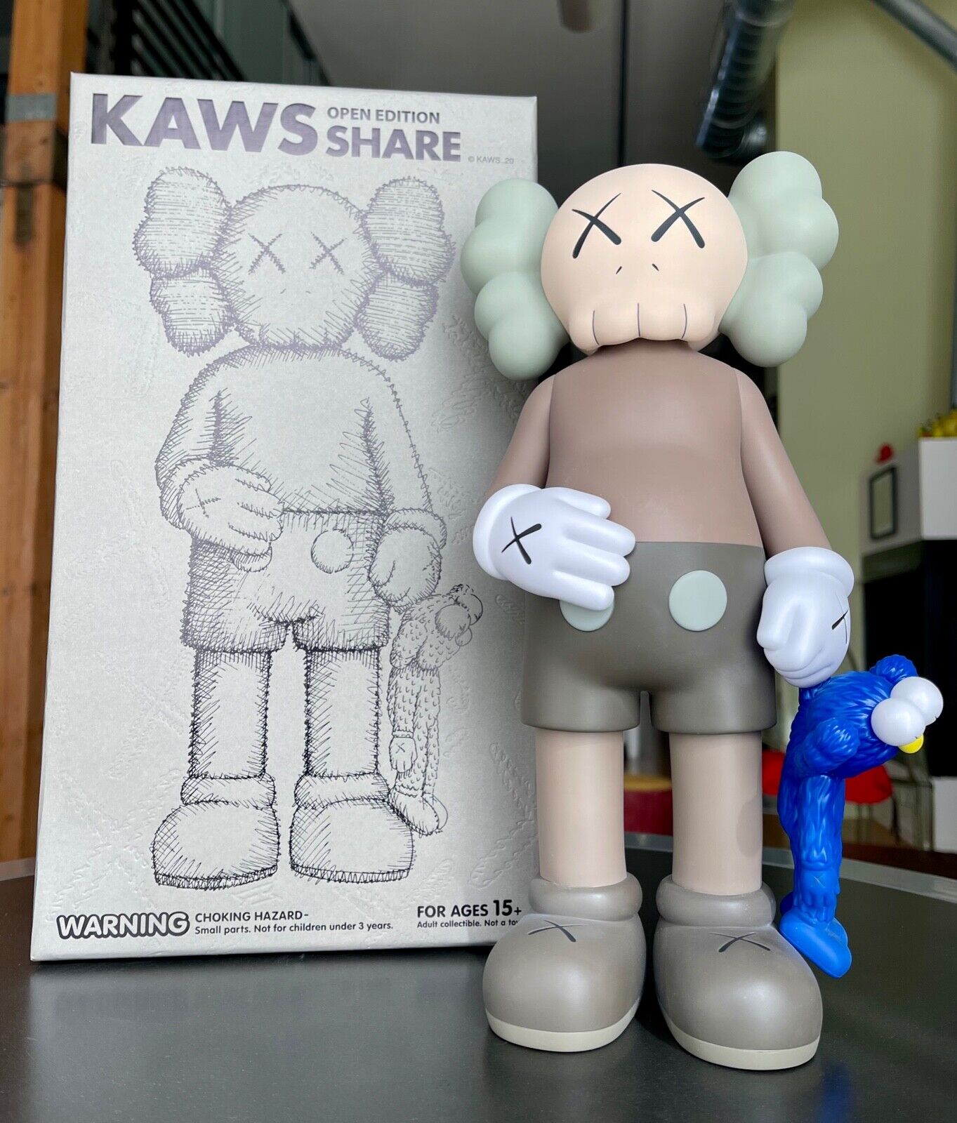 KAWS SHARE. 12.5