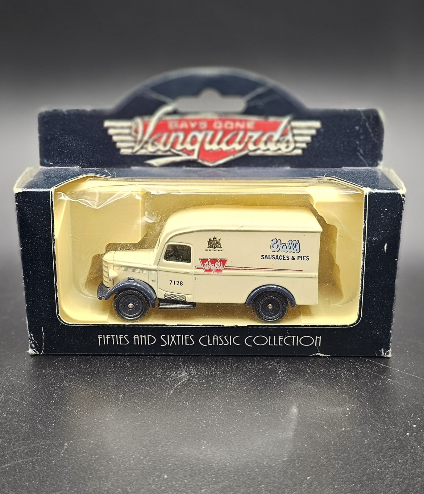 VINTAGE MADE IN ENGLAND MODEL CARS DAYS-GONE COLLECTABLES -Wall's Sausages & Pie