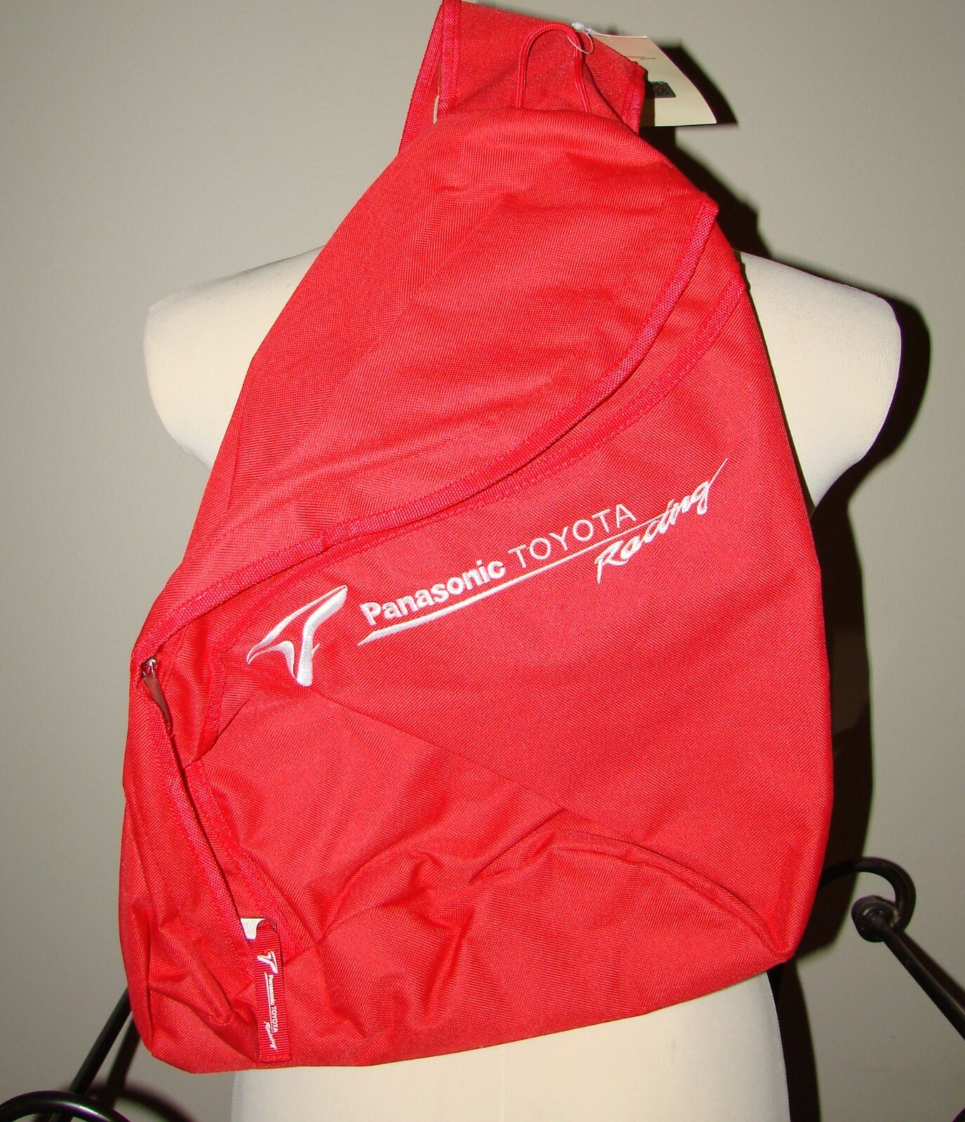 即決　ＴＯＹＯＴＡ　Ｆ１　ＤＡＹ　ＰＡＣＫ！ RARE RED PANASONIC TOYOTA F1 FORMULA 1 RACING DAY PACK BAG