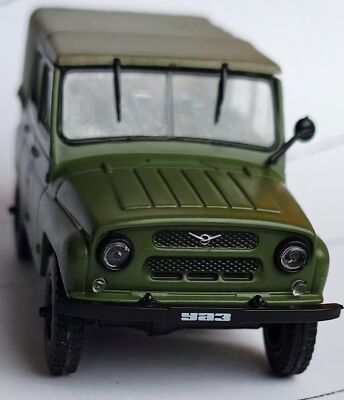 【レア】ソ連製のミニカー UAZ 452B箱付き(1/43スケール) $T2eC16VHJGwFFY-SmV)bBRwyrrIV8