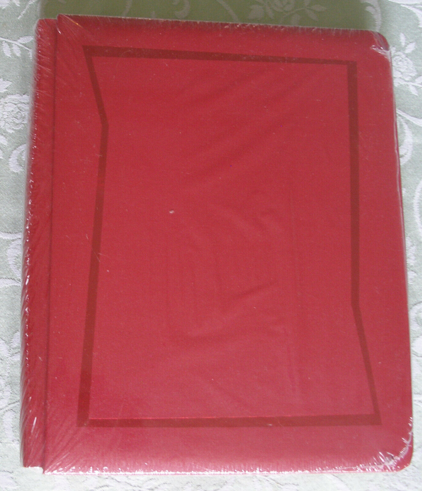 Creative Memories 8.5 X 11 Red Jazzy Tribute Scrapbook Album with Red Foil Trim
