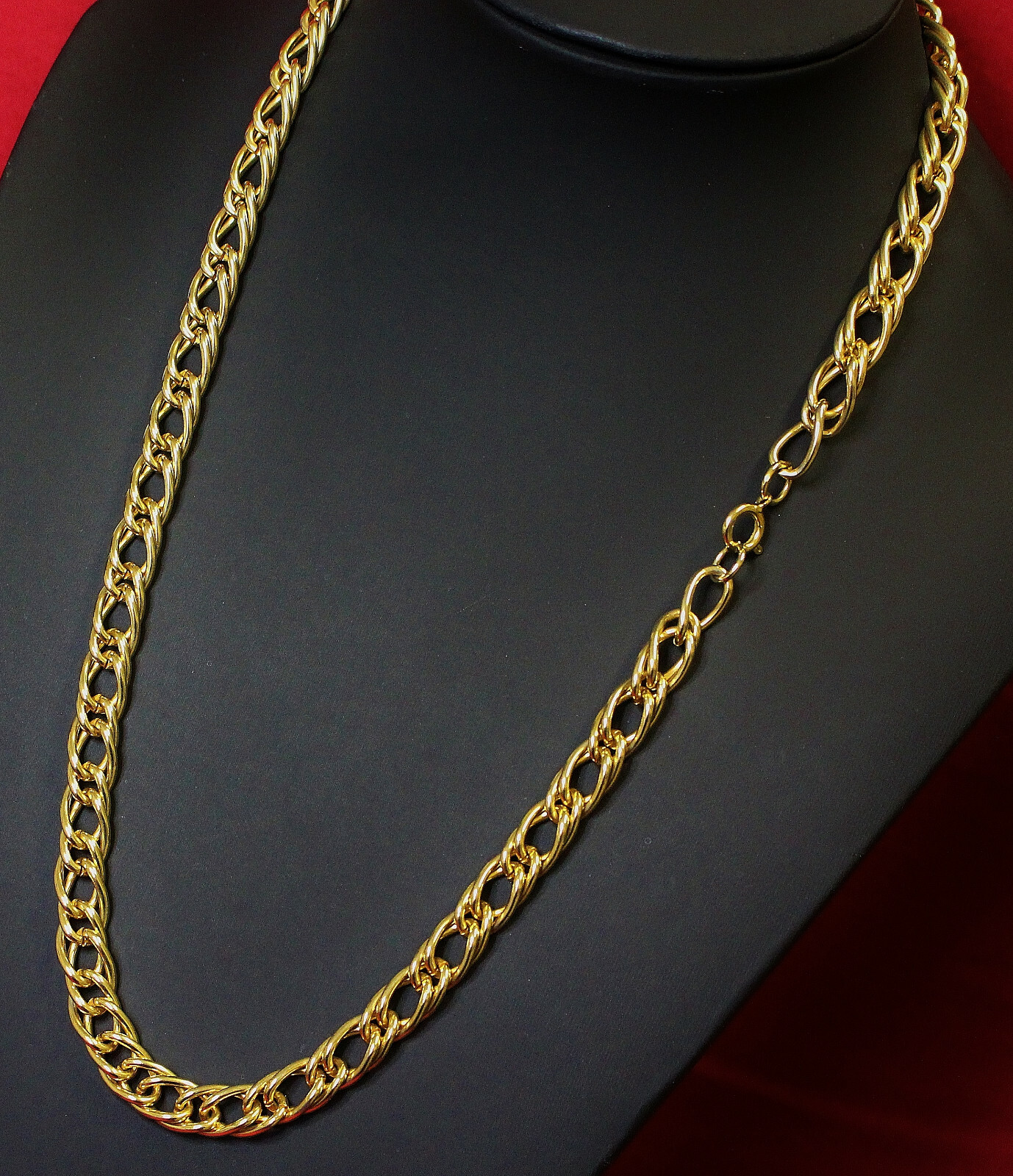 Vintage Heavy Gold Tone Chain Necklace Classic Style Large