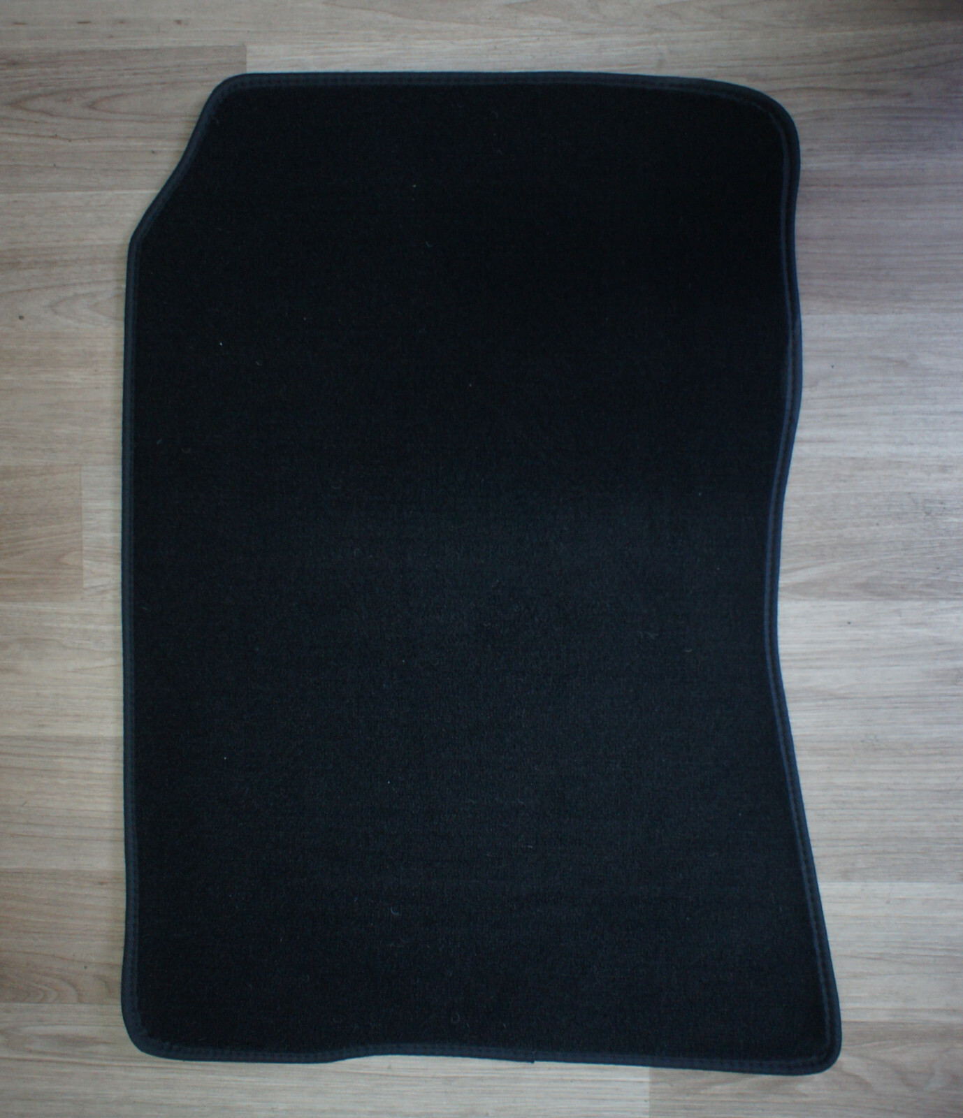Front & Rear Set Car Floor Mats Made to Fit Lexus IS200 from 03/1999 to