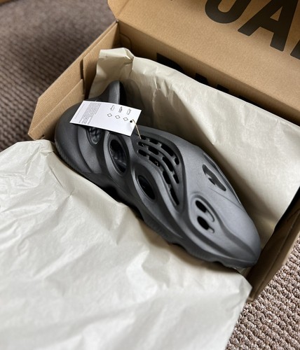 靴 adidas YZY FOAM RNR 28cm Adidas Yzy Foam Rnr - Onyx – The Supernuts