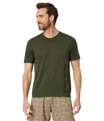 

Мужские рубашки и топы Saucony с секундомером и графикой с коротким рукавом