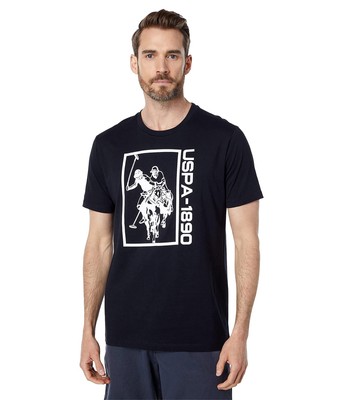 

Мужские US POLO ASSN. Футболка с коротким рукавом с круглым вырезом и квадратным логотипом Uspa с принтом пони