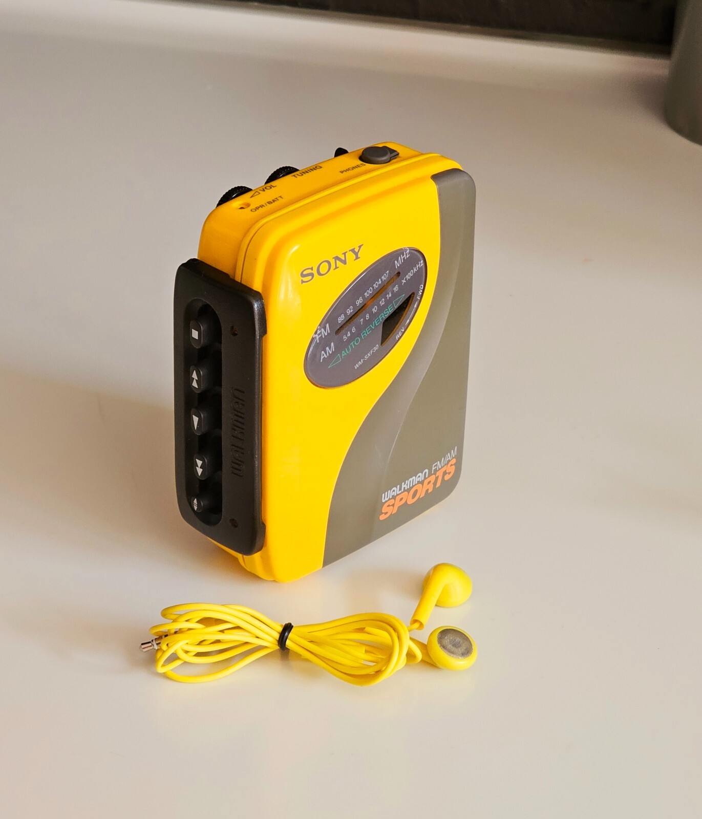 Sony Walkman Sports WM-SXF33 カセットプレイヤー SONY Sports Walkman Mega Bass Cassette AM/FM WM-SXF33 PARTS
