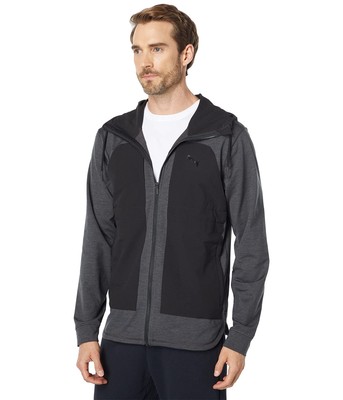 

Мужские пальто и верхняя одежда Защитная куртка PUMA Train Cloudspun Protect