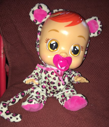 その他 Cry Babies Girls Lea Baby Doll 2zzhgl6 Cry Babies LEA Doll with Animal Print Pajamas - Crying
