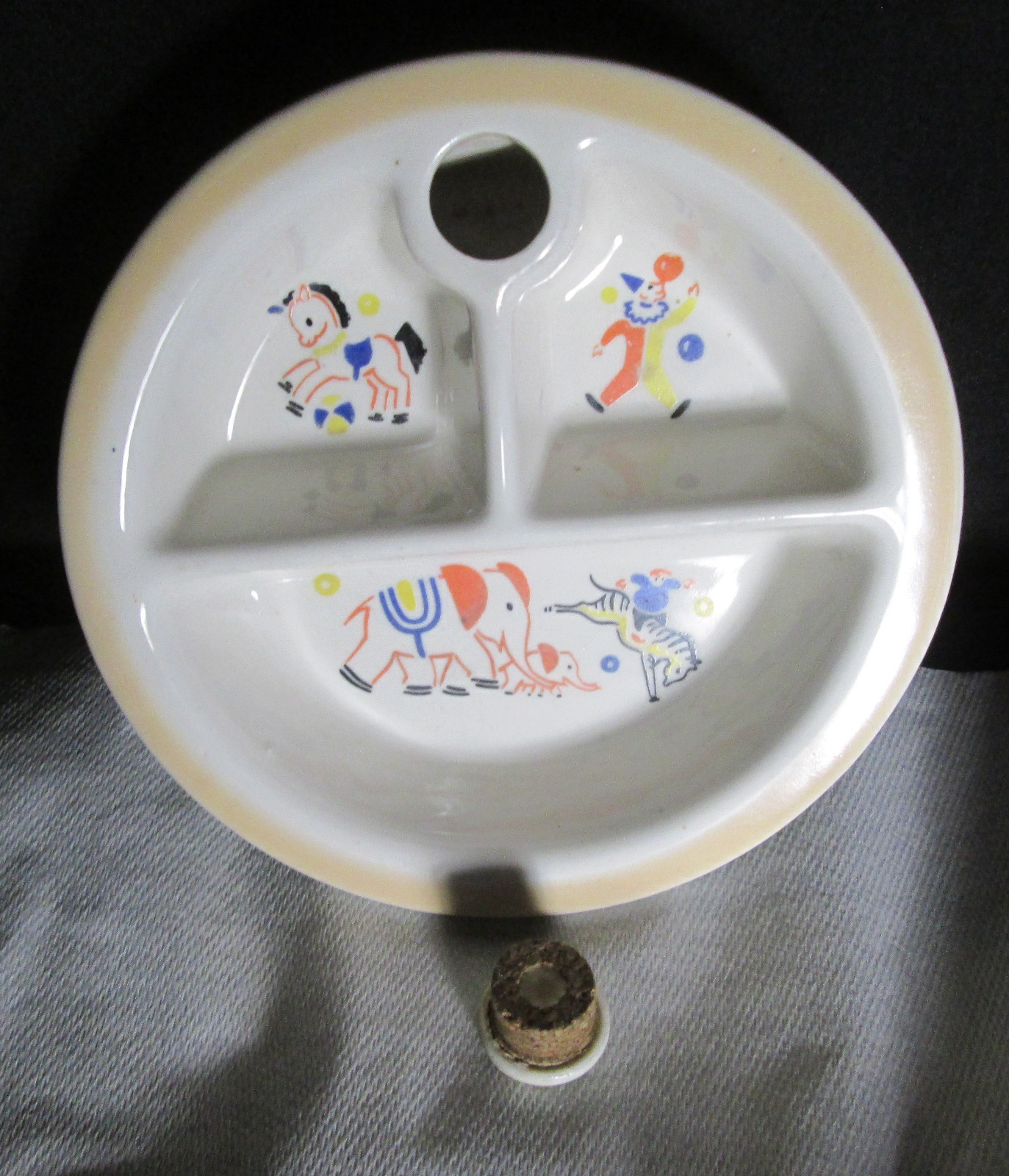 Vintage Hankscraft # 962 Porcelain Hot Water Baby Food Warmer Dish Circus Theme