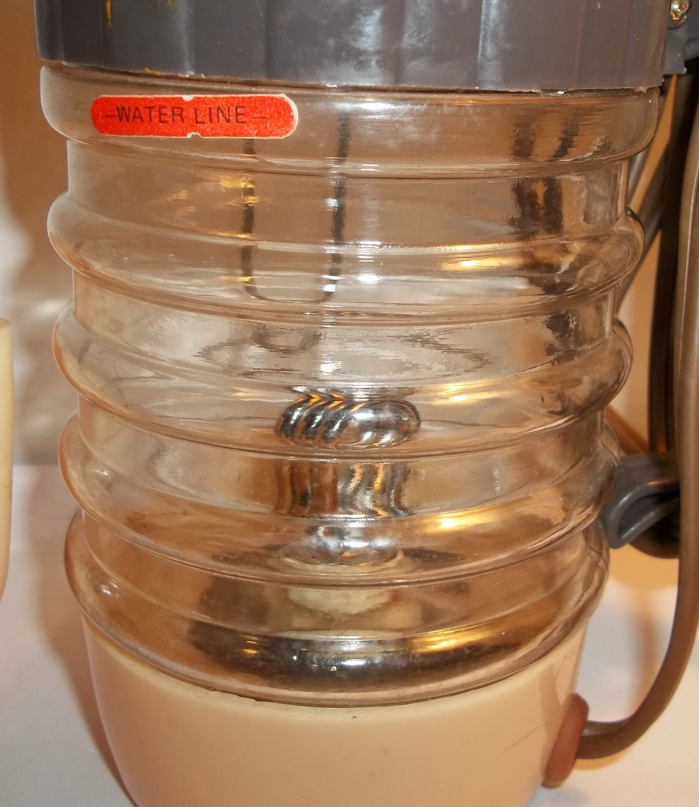 Vintage Fast Perk Auto Coffee Maker. Complete with the box (1972)