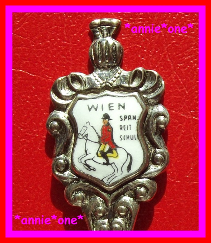 ê§ Emaille Wappen AndenkenlÃFfel Spanische Hofreitschule Wien LipizzanergestÃT ê§