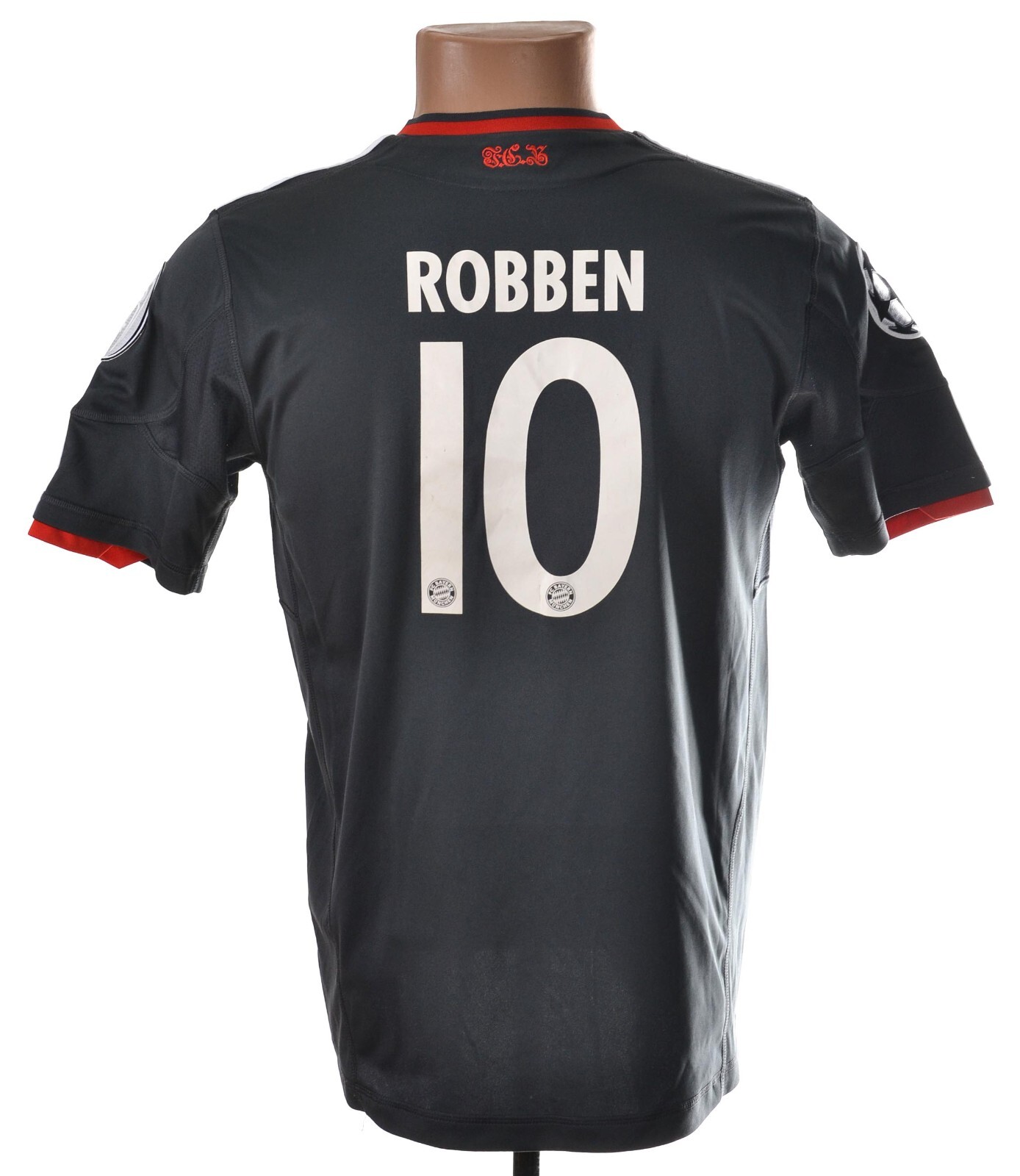 BAYERN MUNICH 2010/2011 THIRD FOOTBALL SHIRT L BOYS