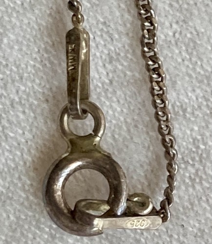 Sterling Silver Solid Round Pendant Curb Chain 18” Necklace Vintage 925 Signed