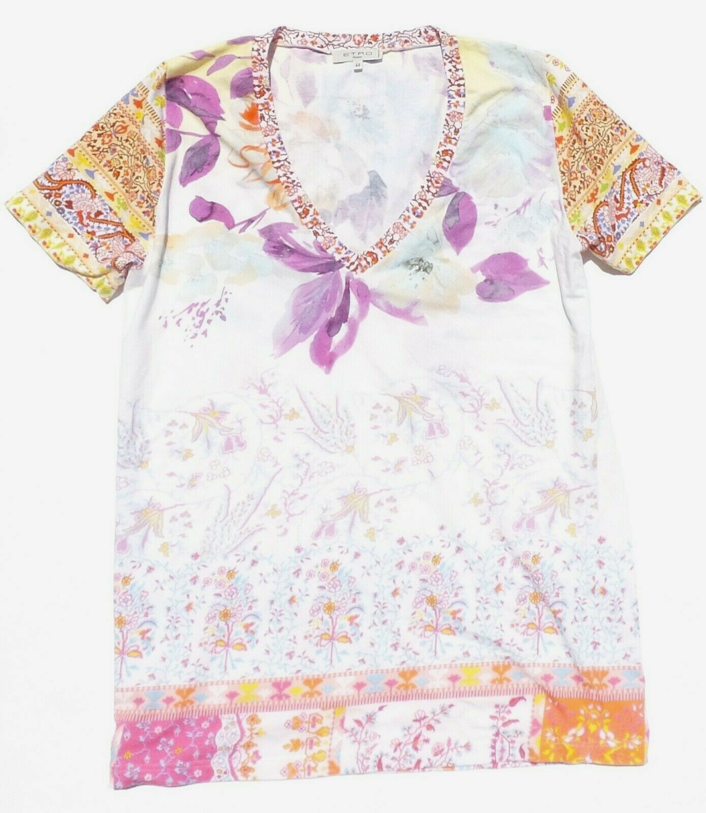 Tシャツ・カットソー Etro Relaxed-Fit Short Sleeve T-Shirt With Embroidered ETRO White Multi Floral Mixed Print Short Sleeve Vneck