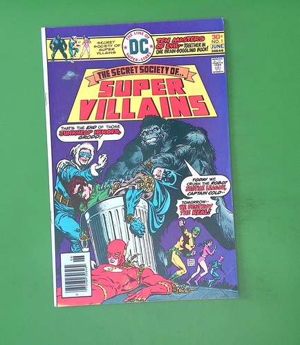 SECRET SOCIETY OF SUPER VILLAINS #1 7.0 NEWSSTAND DC COMIC