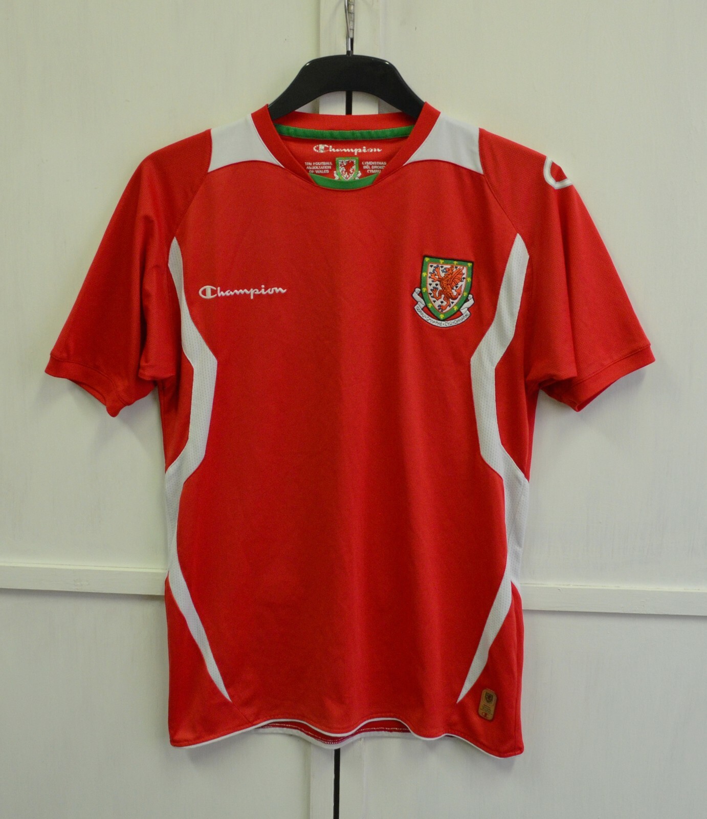 Wales Cymru 2008/2009/2010 Home Football Shirt Soccer Jersey