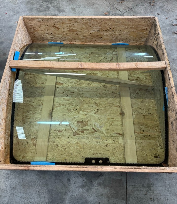 Pare Brise Avant Bas  Grue Mobile Manitowoc Crane Group RÃ¨F: W-52470-10 