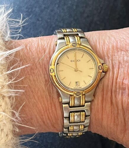 Gucci 9040L Watch Quartz 26mm Women's Gold Dial Swiss Made Gucci 9040L Watch Quartz 26mm Women's Gold Dial Swiss Made