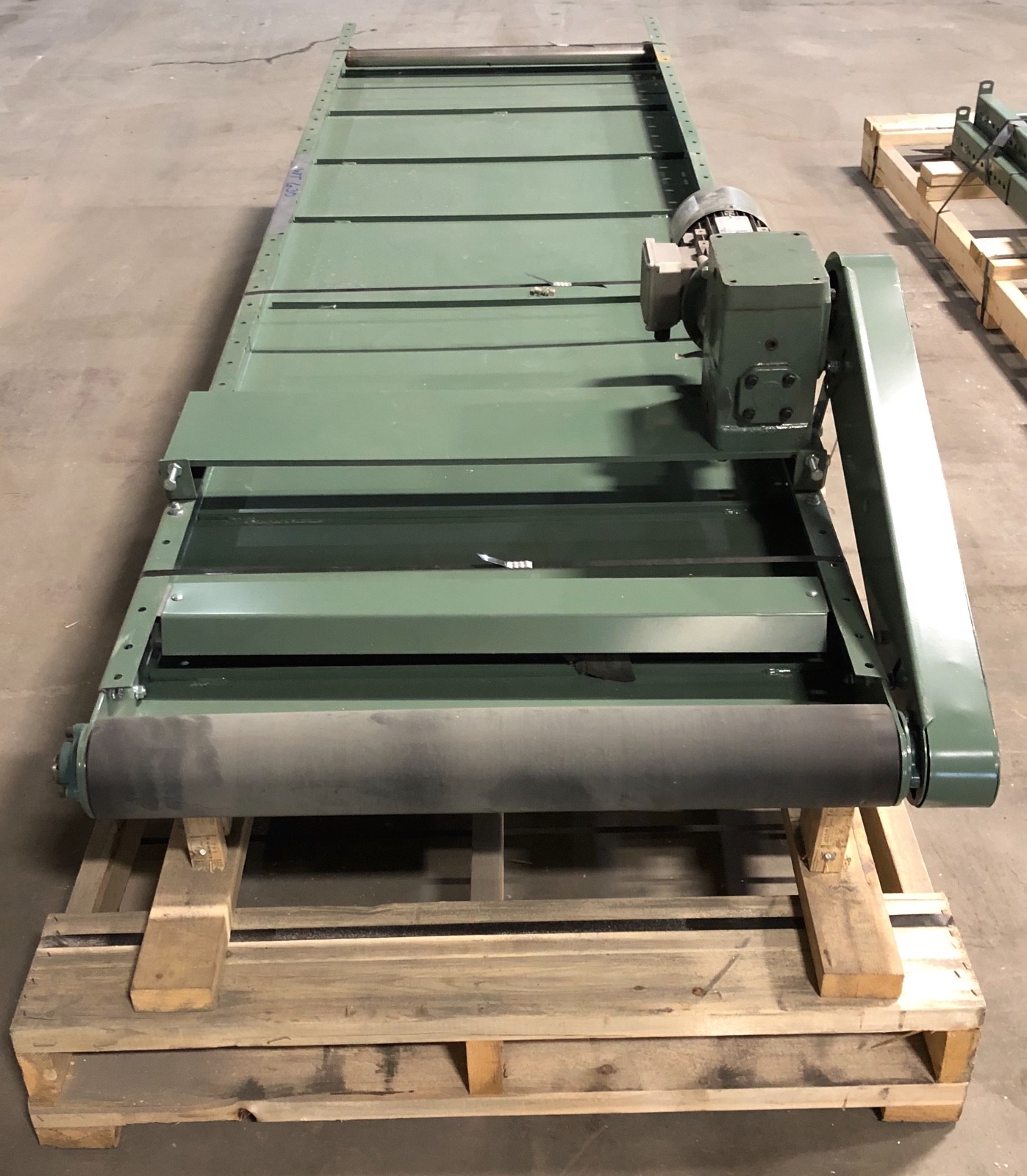 Hytrol Incline Conveyor 34