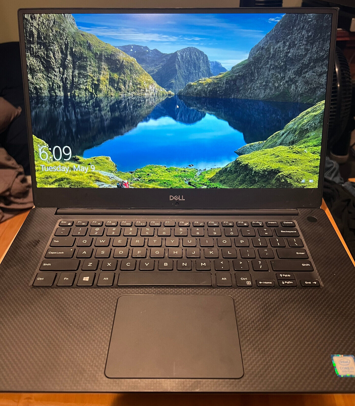 Dell XPS 15 9570, Intel Core i7-8750H, GTX 1050 Ti, 8GB RAM, 512 GB SSD, FHD Dell XPS 15 9570, Intel Core i7-8750H, GTX 1050 Ti, 8GB RAM, 512 GB SSD, FHD