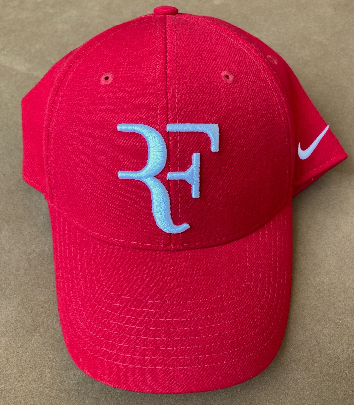 NIKE RF Autograph CAP RF FOUNDATION公認の品 ROGER FEDERER SIGNED NIKE RF TENNIS HAT WIMBLEDON US SWISS