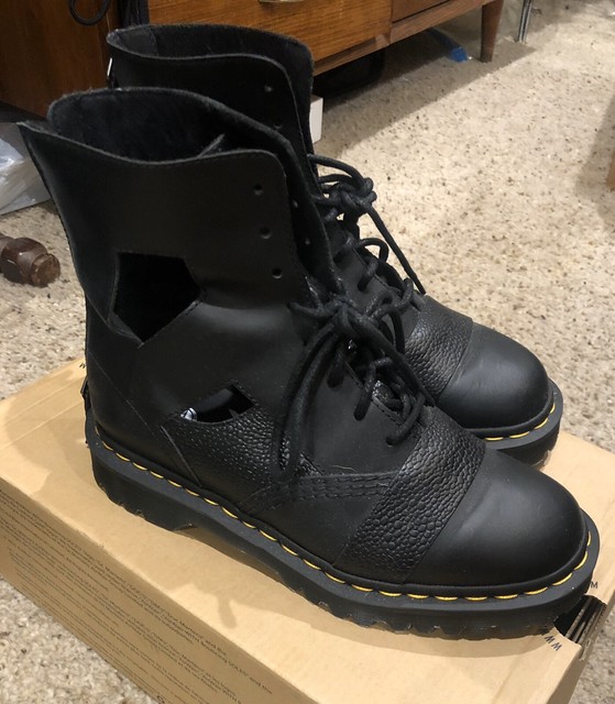 dr martens katrinia