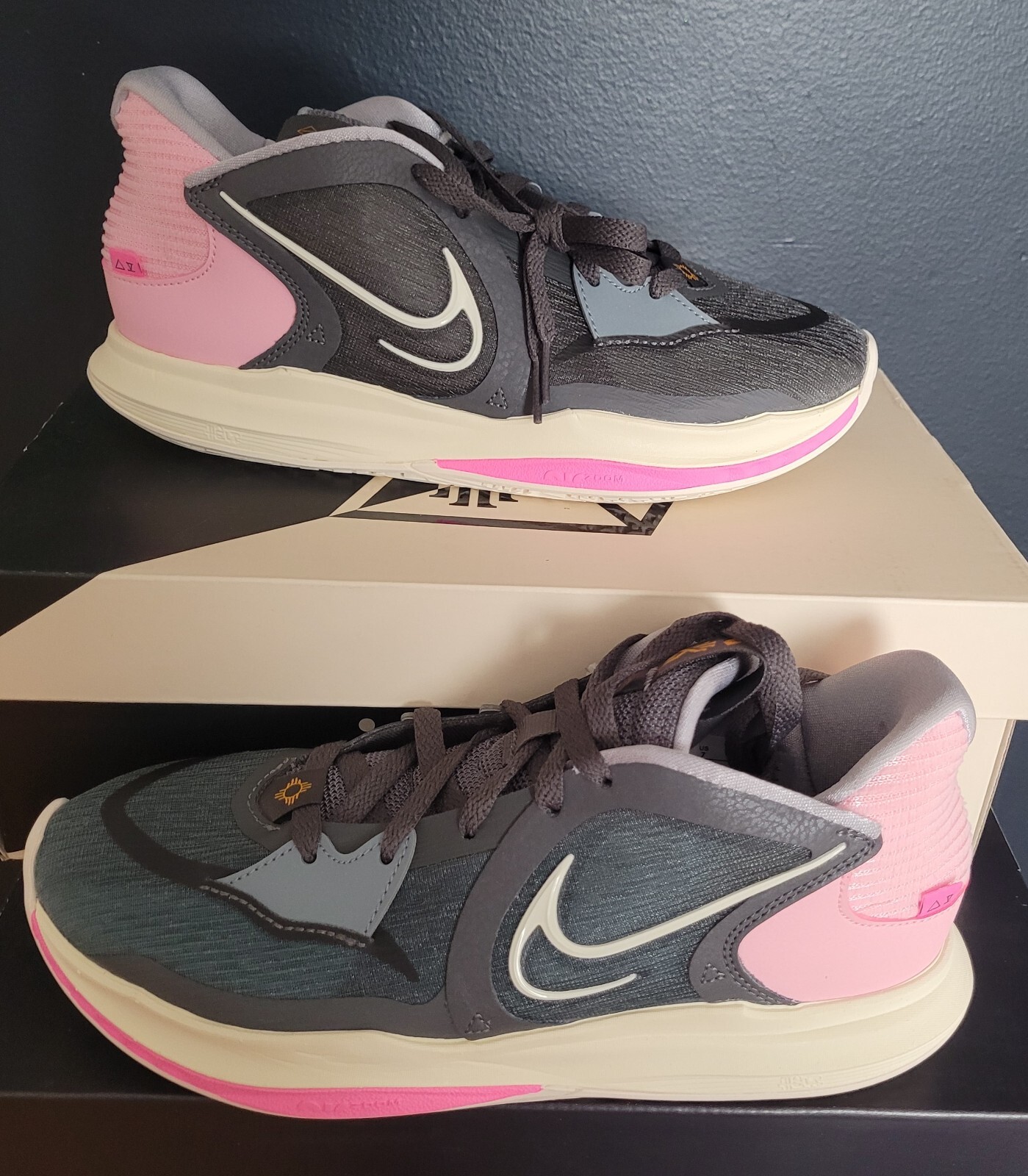 K*i様 【美品】Nike KYRIE LOW 5 EP Nike Kyrie Low 5 Madder Root Bright Spruce MultiColor DJ6012