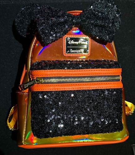 ☆Disney限定Loungefly光るミッキーCandy CornミニBackpack☆ ☆Disney限定Loungefly光るミッキーCandy CornミニBackpack☆