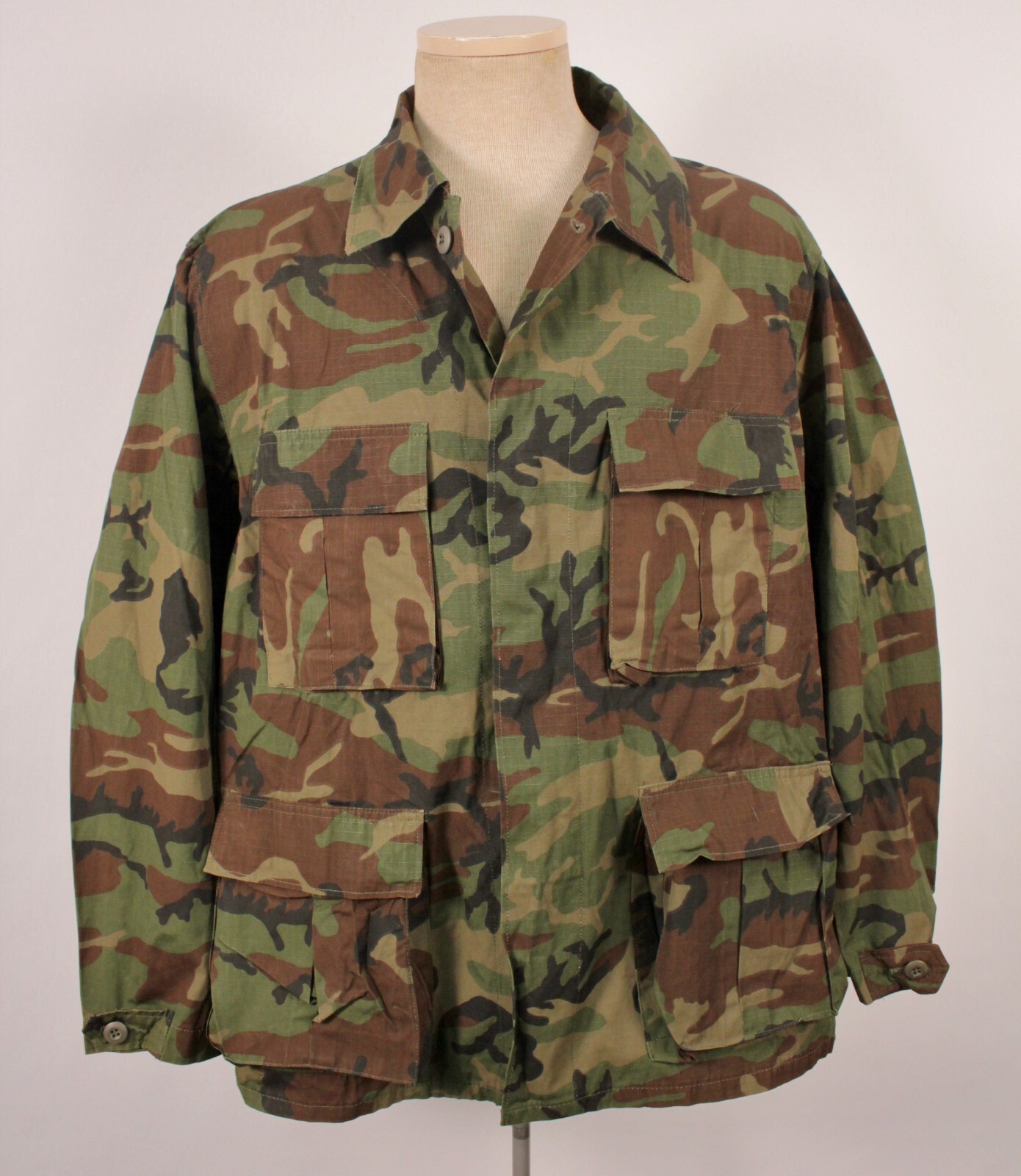 Men's VTG 1970s Post Vietnam War '79 US Army Camo RDF Shirt Men's VTG 1970s Post Vietnam War '79 US Army Camo RDF Shirt
