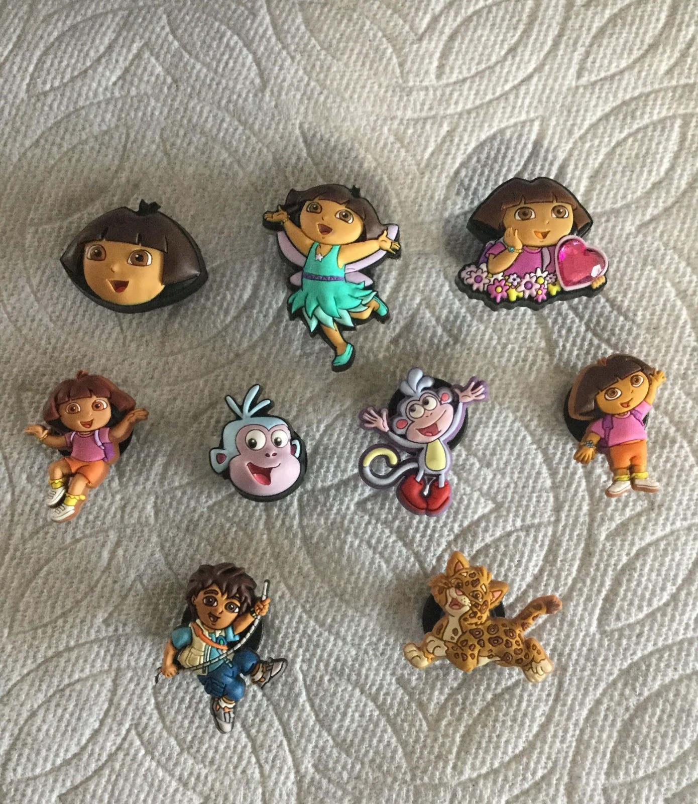 Doraショップ DORA THE EXPLORER JIBBITZ DORA SHOE CHARMS MAP JIBBITZ BOOTS