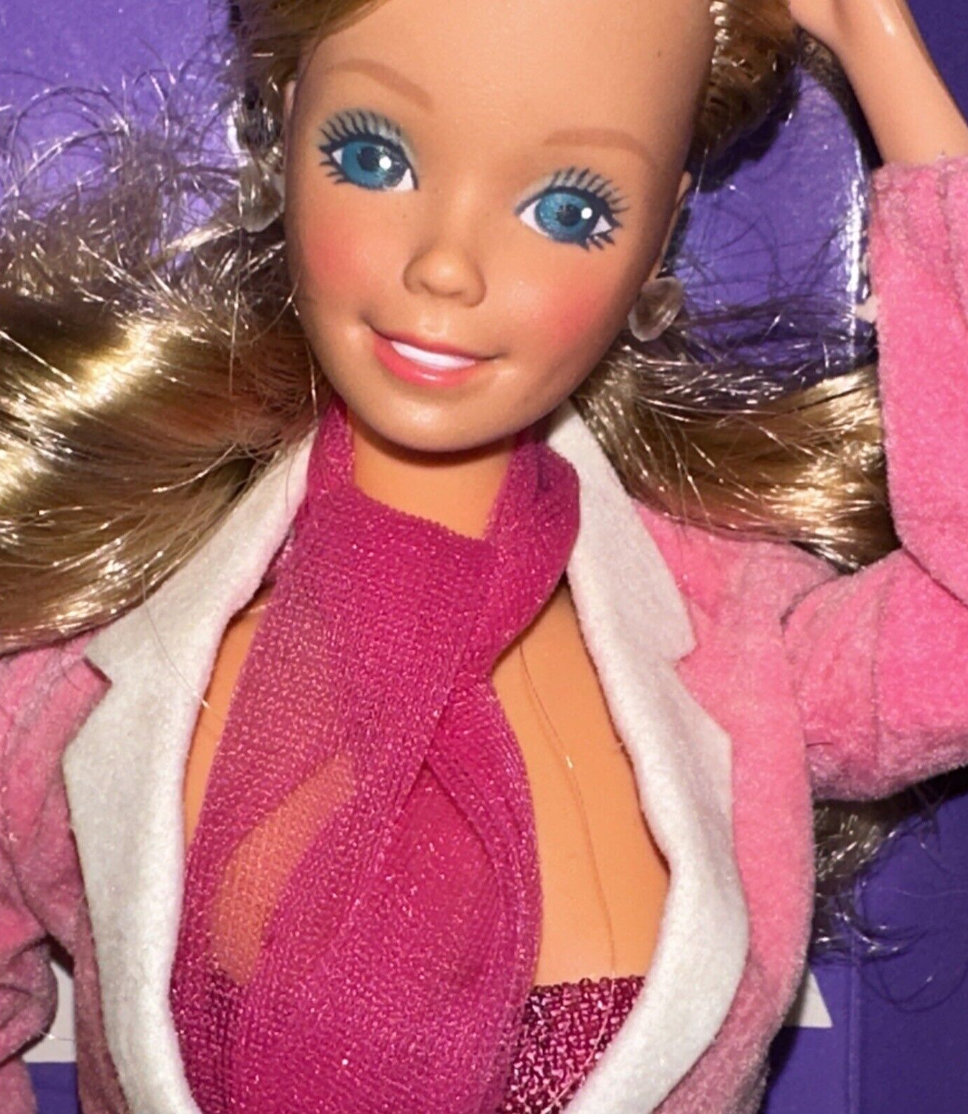 ゴールデンウィンターバービー Vintage Golden Evening Barbie Doll #2587 Mattel 1991 New in