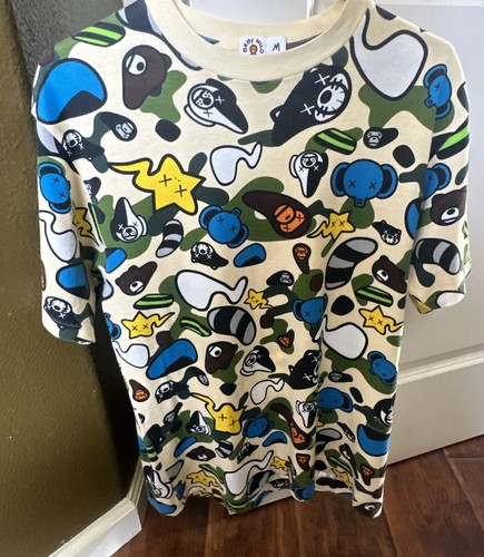 Vintage Bape x Kaws Baby Milo Animal Kingdom Rare T-Shirt Vintage Bape x Kaws Baby Milo Animal Kingdom Rare T-Shirt