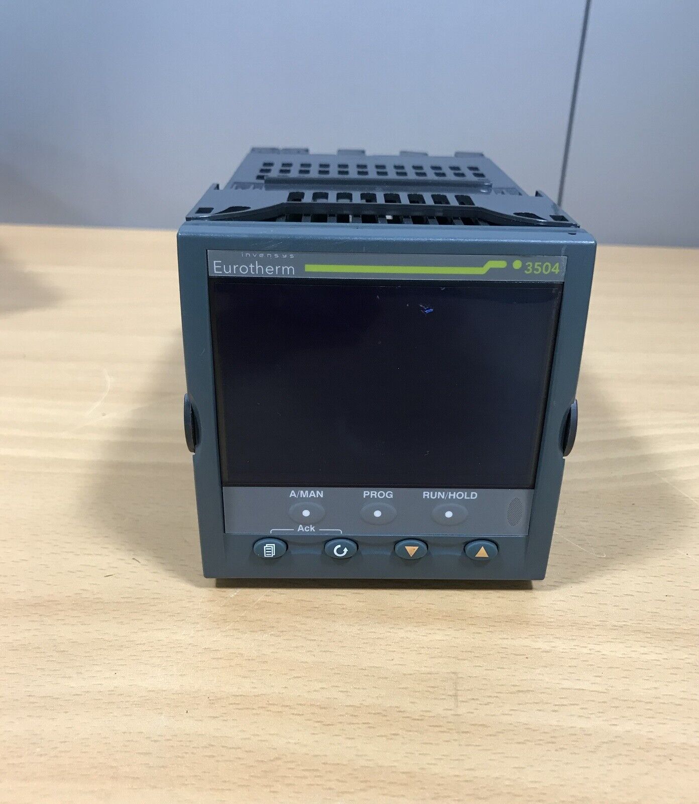 EUROTHERM 3504 Temperature Controller | eBay EUROTHERM 3504 Temperature Controller | eBay
