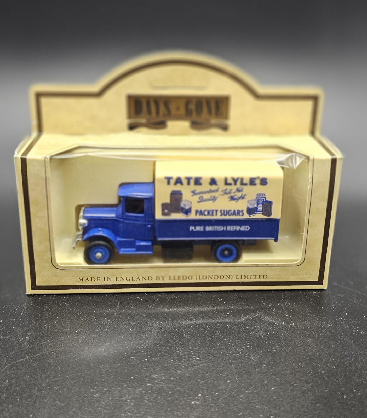 VINTAGE MADE IN ENGLAND MODEL CARS DAYS-GONE COLLECTABLES -TATE & LYLE'S - 28001