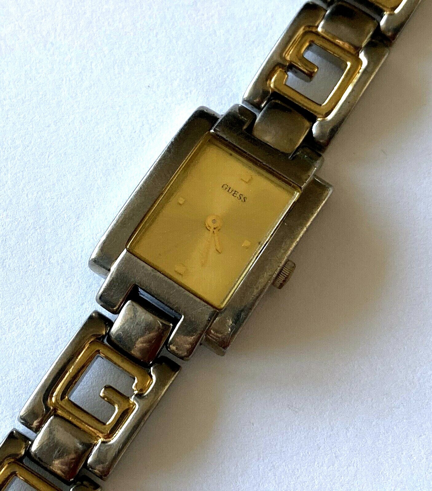 Guess? G65255L Quartz Japan Movt Ladies Wrist Watch Two Tone Guess? G65255L Quartz Japan Movt Ladies Wrist Watch Two Tone