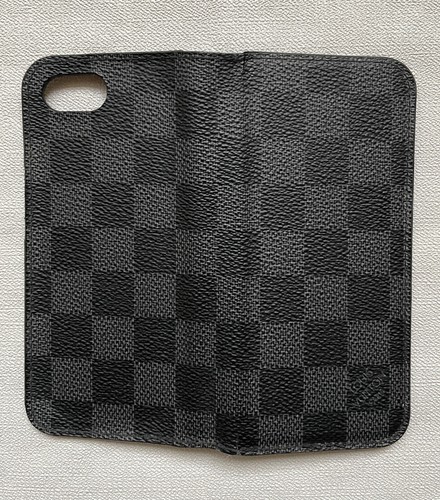LOUIS VUITTON ブラック スマホケース 8-1-800x800.jpg
