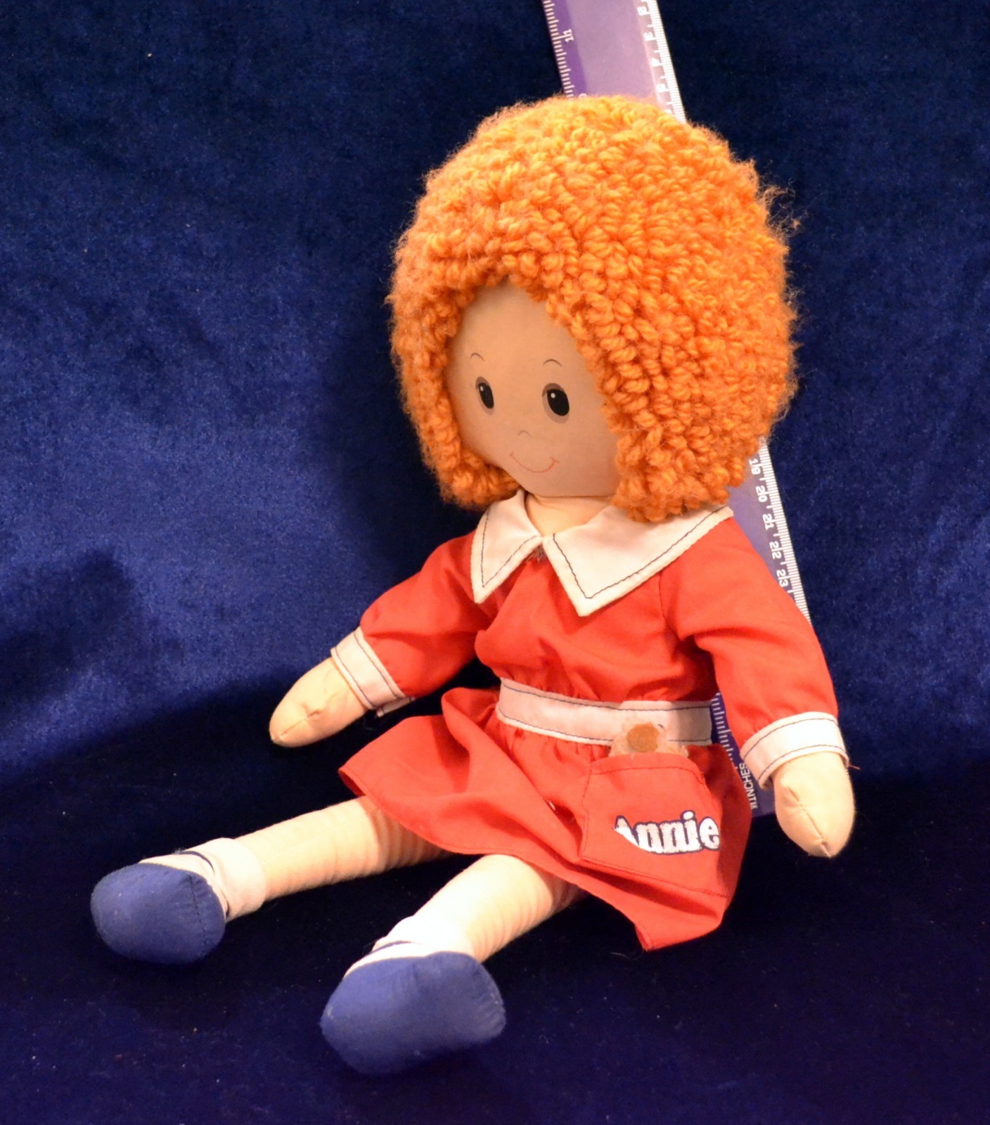 VINTAGE KNICKERBOCKER ANNIE PLUSH DOLL WITH DOG 1982 CUTE !!!