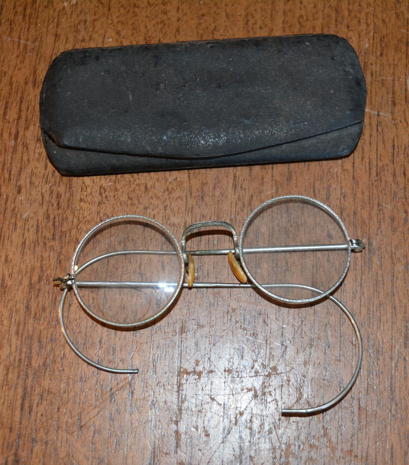 ジョン・レノン　 PCD-3531 VTG Wire Art Deco Victorian John Lennon Eyeglass Turn of the