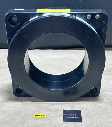 NEW *DAMAGED- Siemens Current Transformer 600:5A MD 61-300