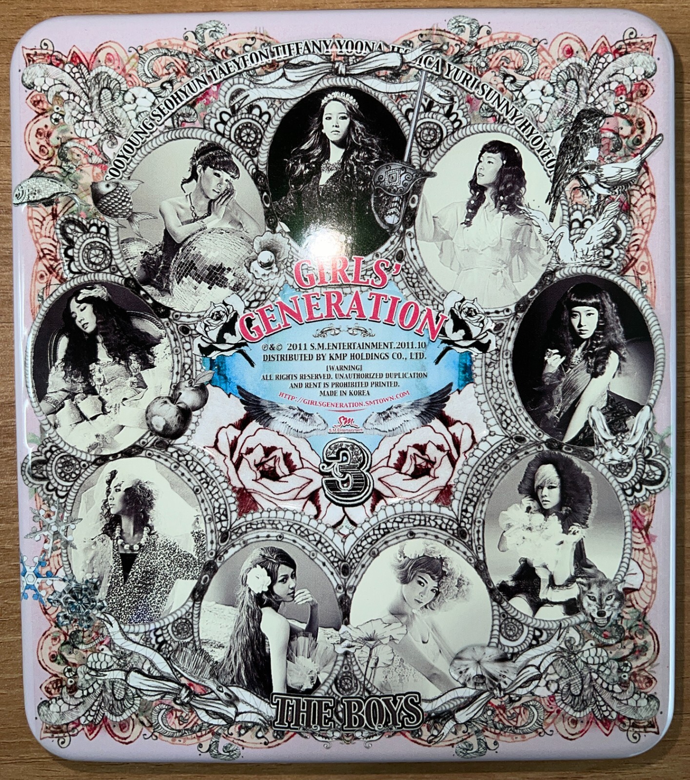TaeTiSeo (SNSD)アルバム2個＋ポストカード＋ポストカードカレンダー TaeTiSeo (SNSD)アルバム2個＋ポストカード＋ポストカード
