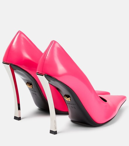 Pre-owned Versace Pin Point Leather Pointed Toe Pump Heels Pink Size 38/ 8 $1,325