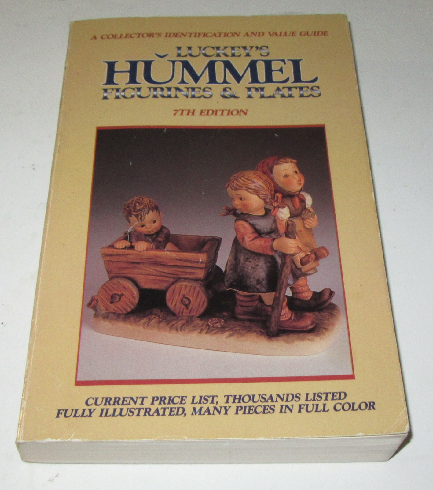 Luckey's Hummel Figurines & Plates　sb3 Amazon.com: Luckey's Hummel Figurines and Plates