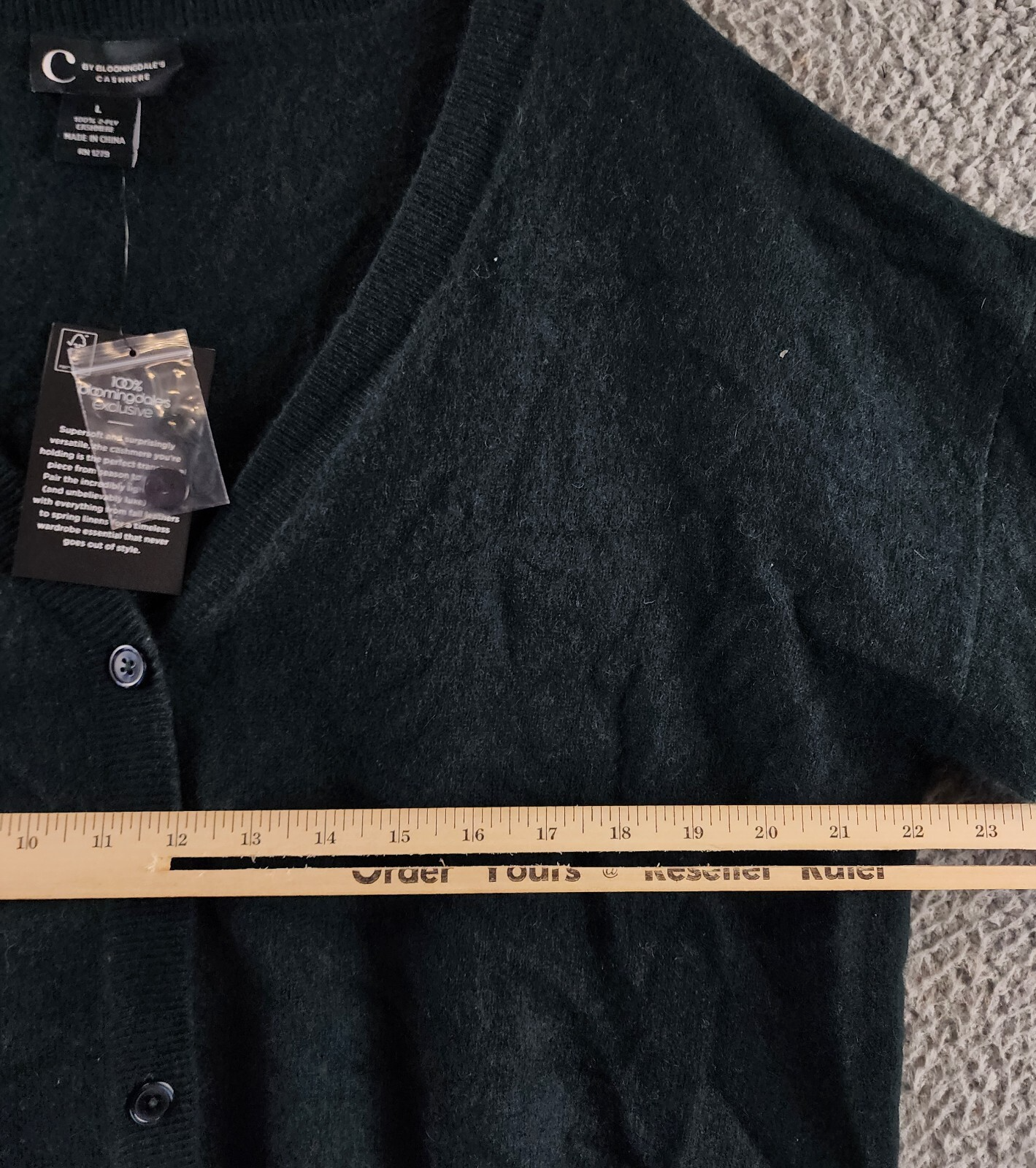 C by Bloomingdale's Cashmere V Neck Cardigan Women's L Dark Green Button Closure - Picture 7 of 12