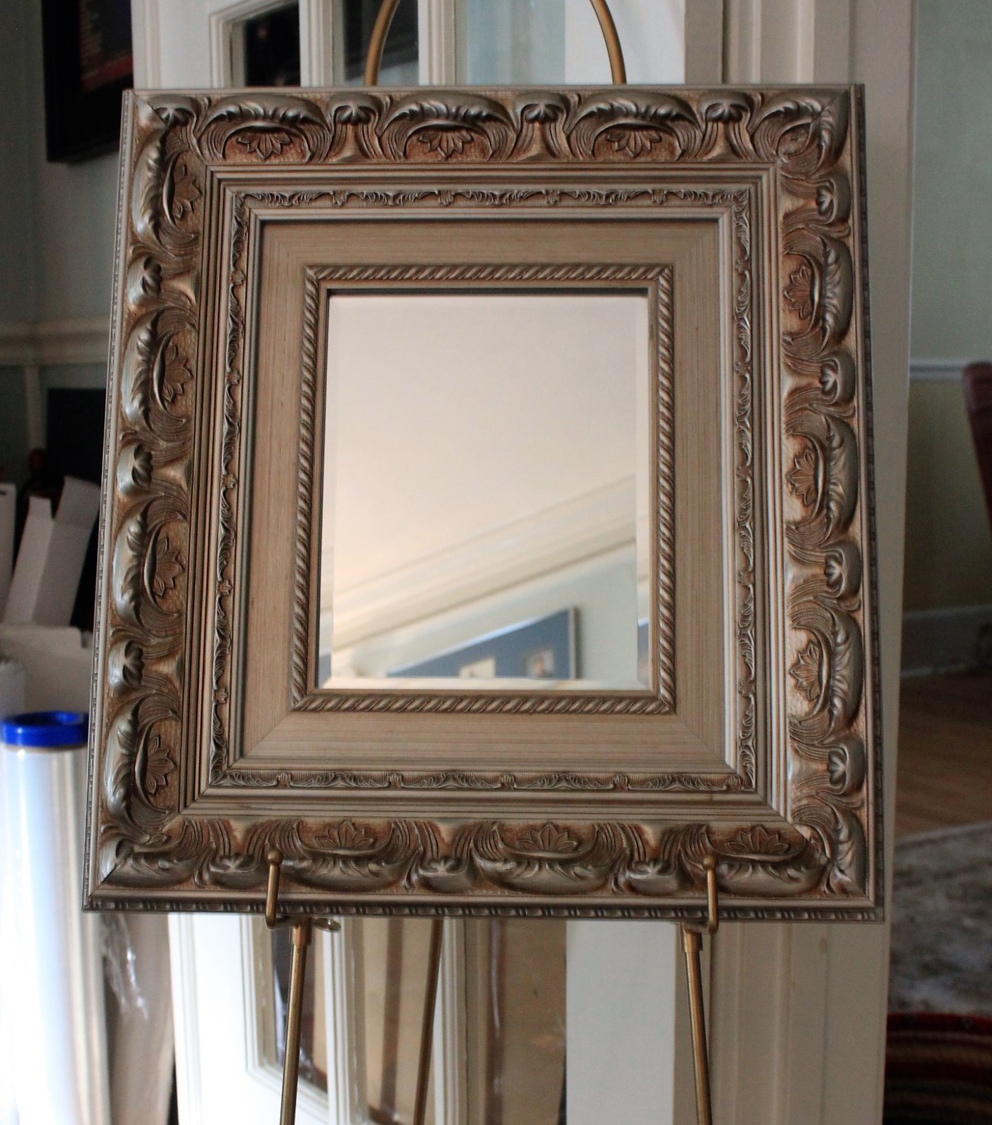 NICE! VINTAGE  ORNATE  WALL MIRROR