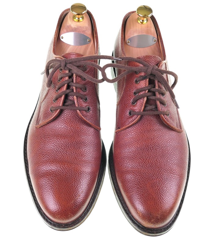 Salvatore Ferragamo Brown Pebble Grain Leather Lug Sole  display picture 3