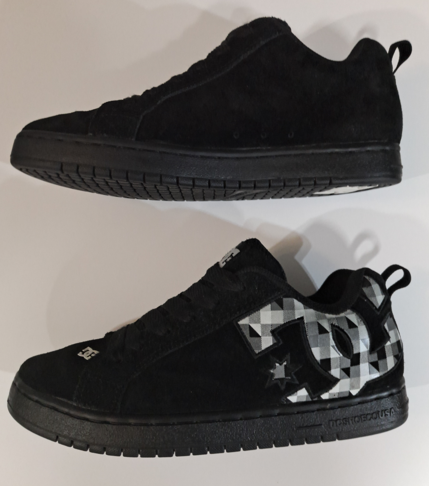 DC Mens Skate Shoes Low Top 