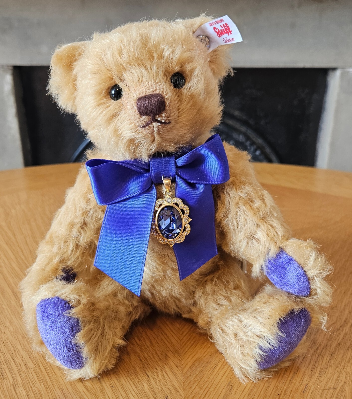 691270 THE STEIFF TANZANITE BEAR 23CM 2022 LIMITED EDITION