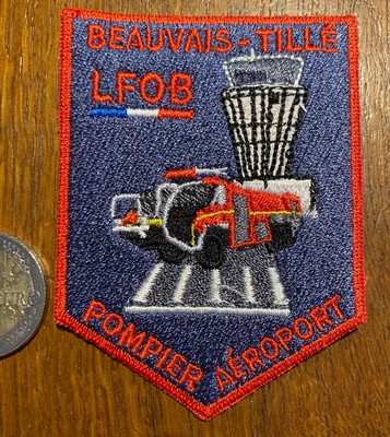 ECUSSON PATCH SAPEURS POMPIERS AÉROPORT BEAUVAIS TILLÉ. LFOB (ÉCU 37) RARE !!!!