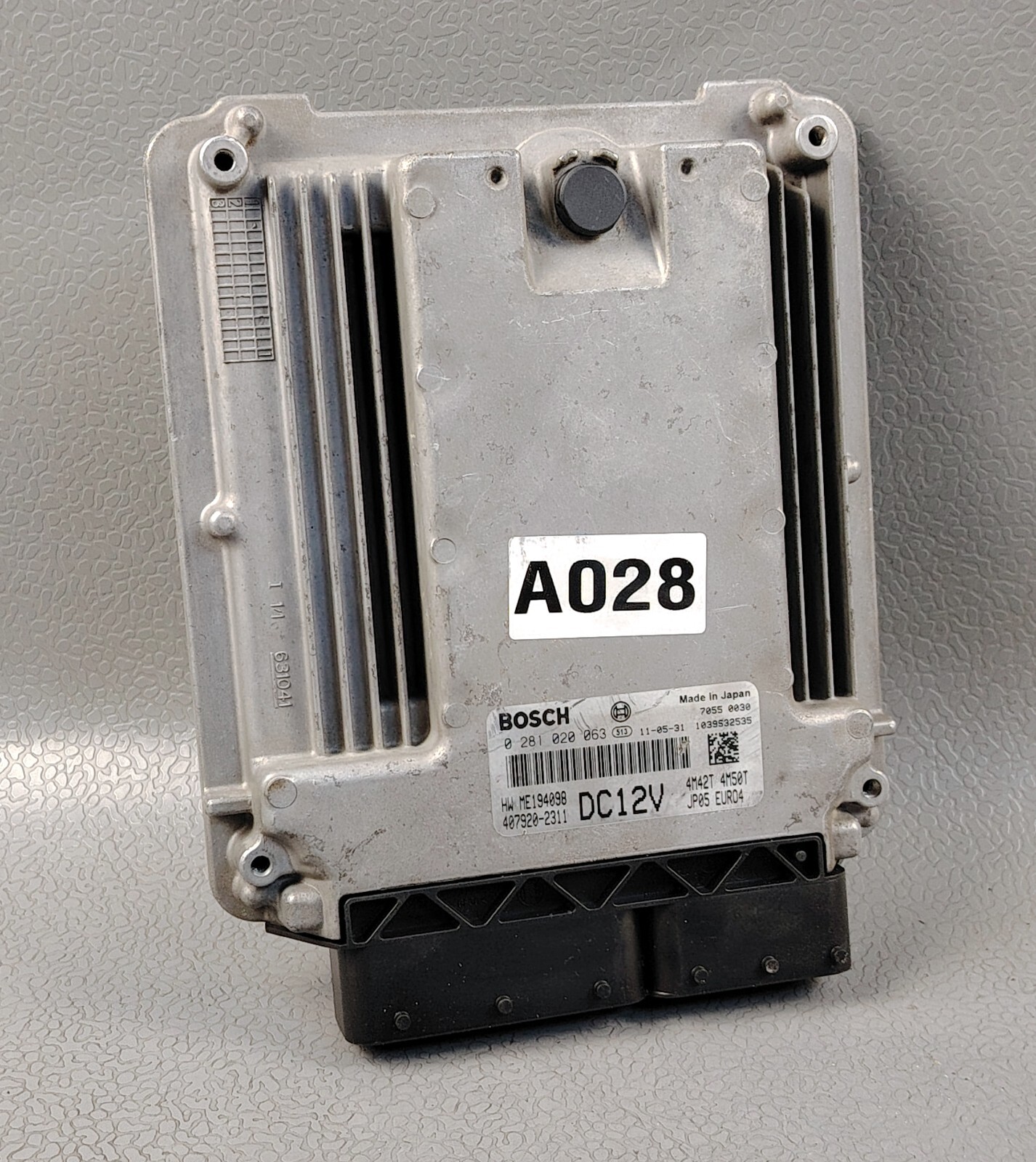 セキュリティ・セーフティ mimu Mitsubishi Fuso Canter 3.0 Engine ECU 4M50T 4M42T 0281020063